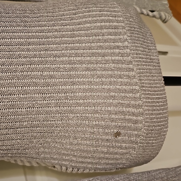 388. Lululemon Embrace Hoodie - Picture 5 of 12